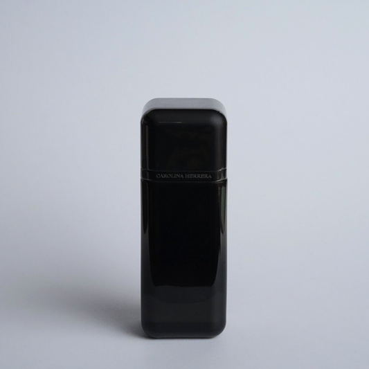Carolina Herrera 212 Vip Black Elixir